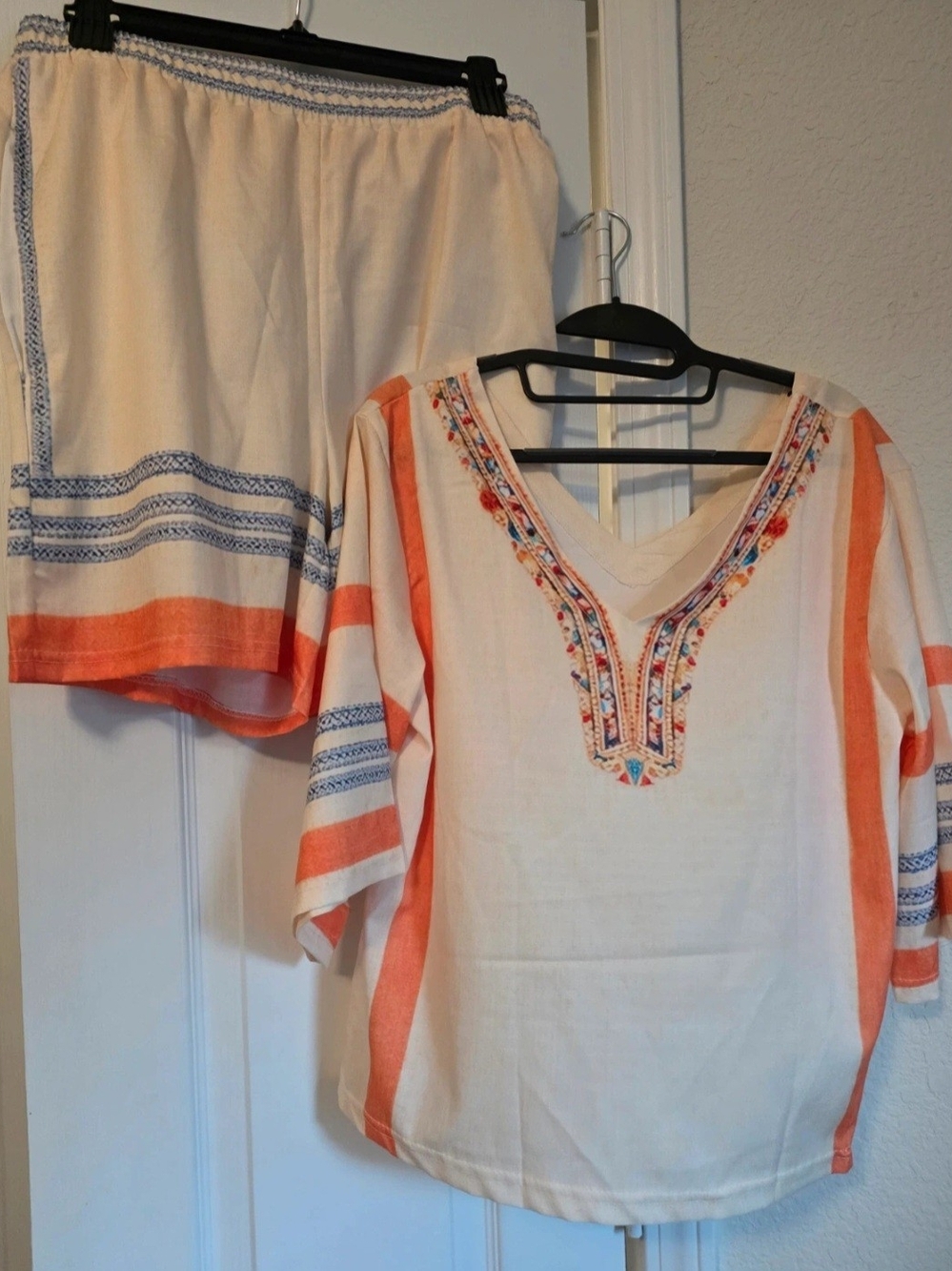 Embroidered V-Neck Linen-Blend Women’s Top in Cream and Orange